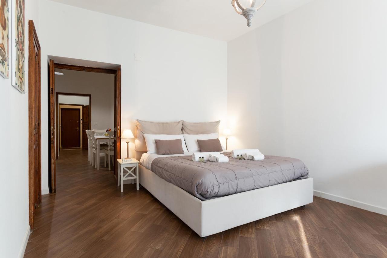 Quattro Canti Charming Flat Palermo Exterior foto
