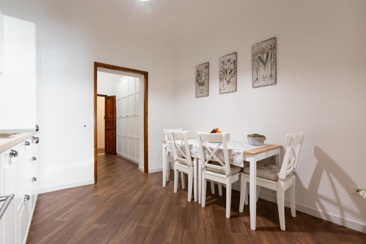 Quattro Canti Charming Flat Palermo Exterior foto